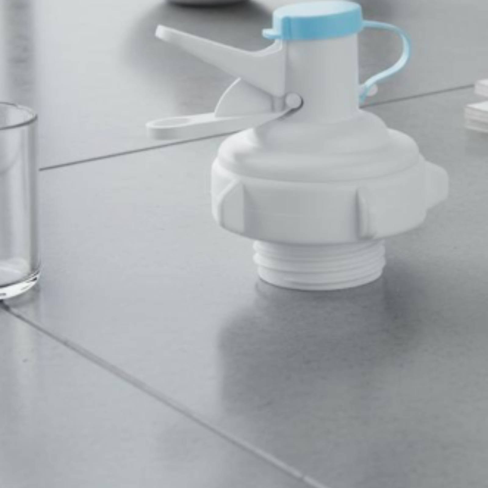 Snap-Fit Nozzle Stand Compact  - огляд і ціна Water Bottle Holder