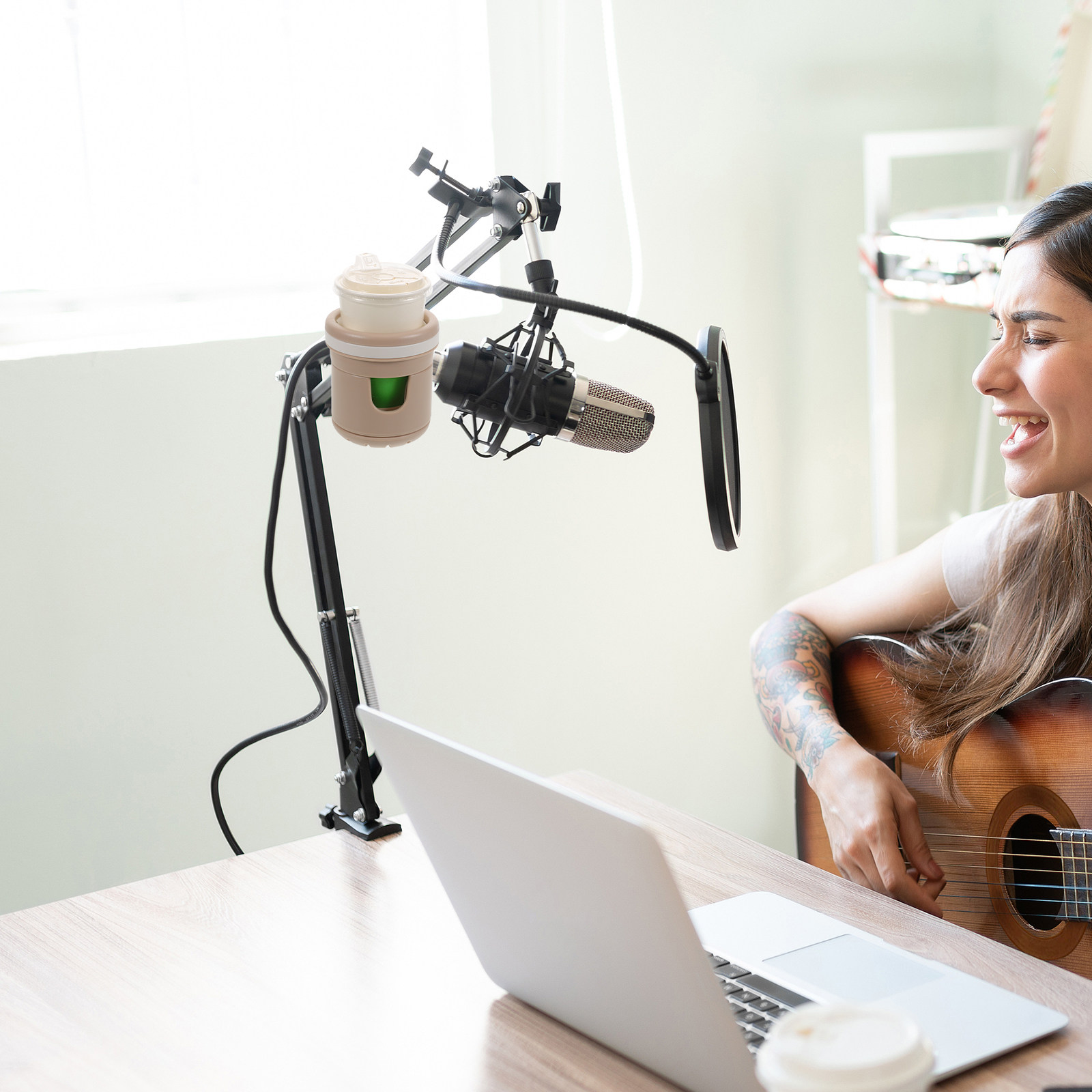 Mic Stand Cup Holder Adjustabl - огляд і ціна Water Bottle Holder